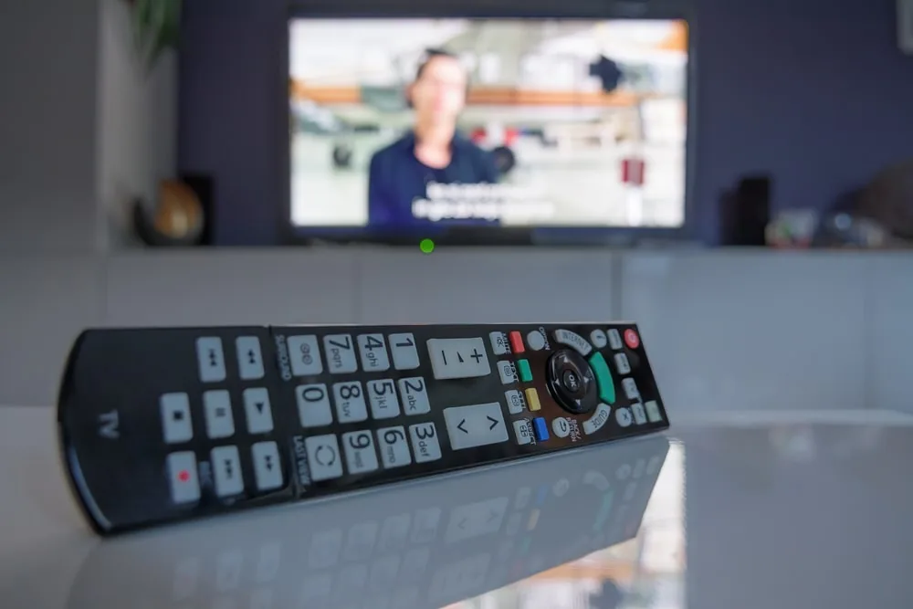 TV Soundbar & Smart TV